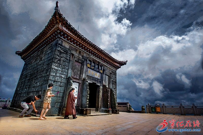 风雨欲来东华山